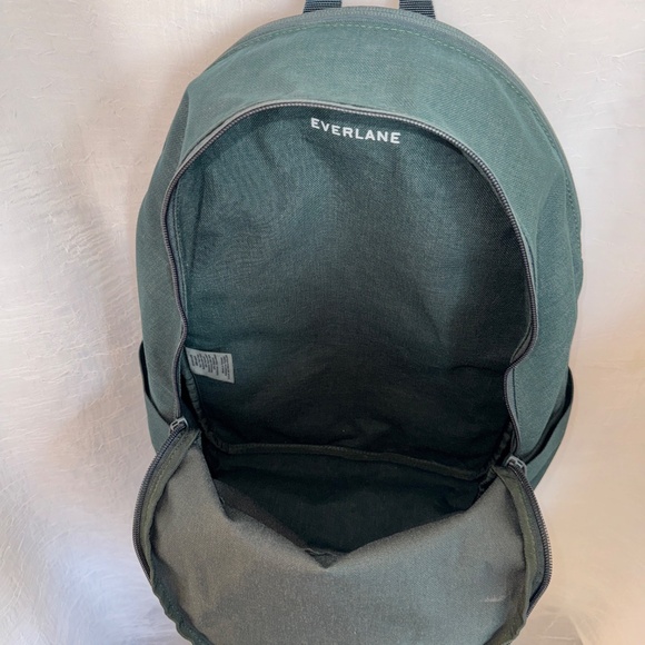 Everlane Backpack Forest Green - Picture 7 of 11
